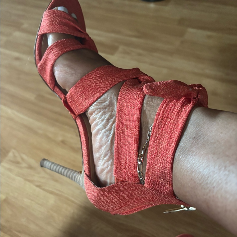 Vince Camuto Coral Strappy Heels night out on the town !